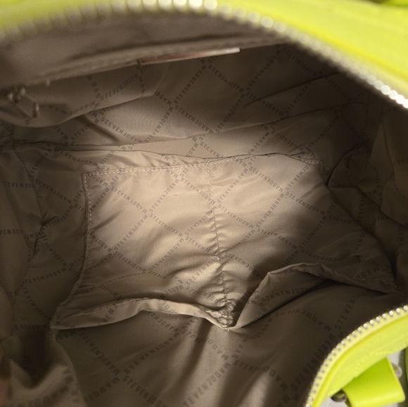 Steve Madden Lime Green Quilted Crossbody Bag - Picture 5 of 7
